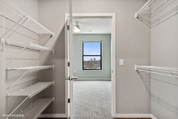 Litmore Apartments Closet
